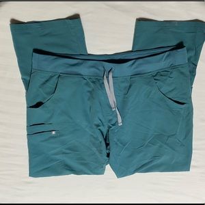 Figs Kade Cargo Scrub Pants- Seaglass